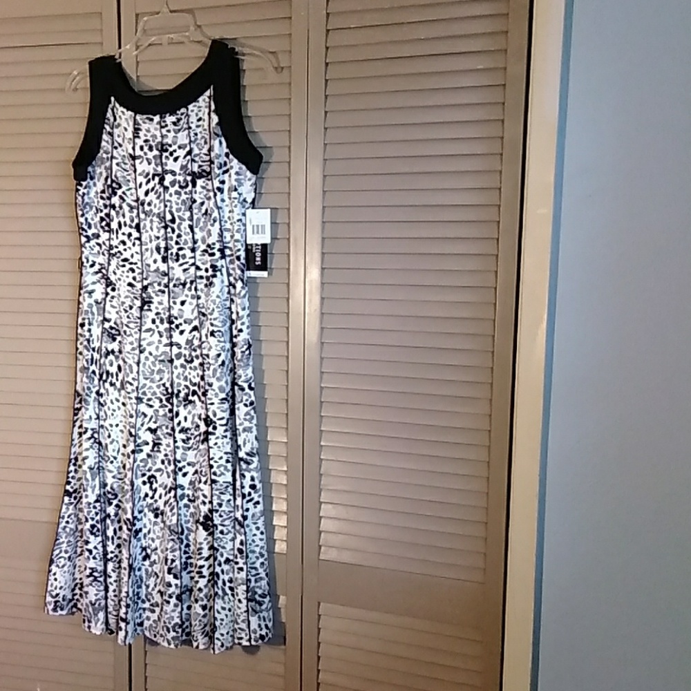 A beautiful  dress